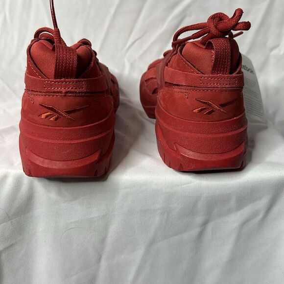 Size 7.5w - Reebok Cardi B x Club C V2 Mars Red W - Picture 4 of 8